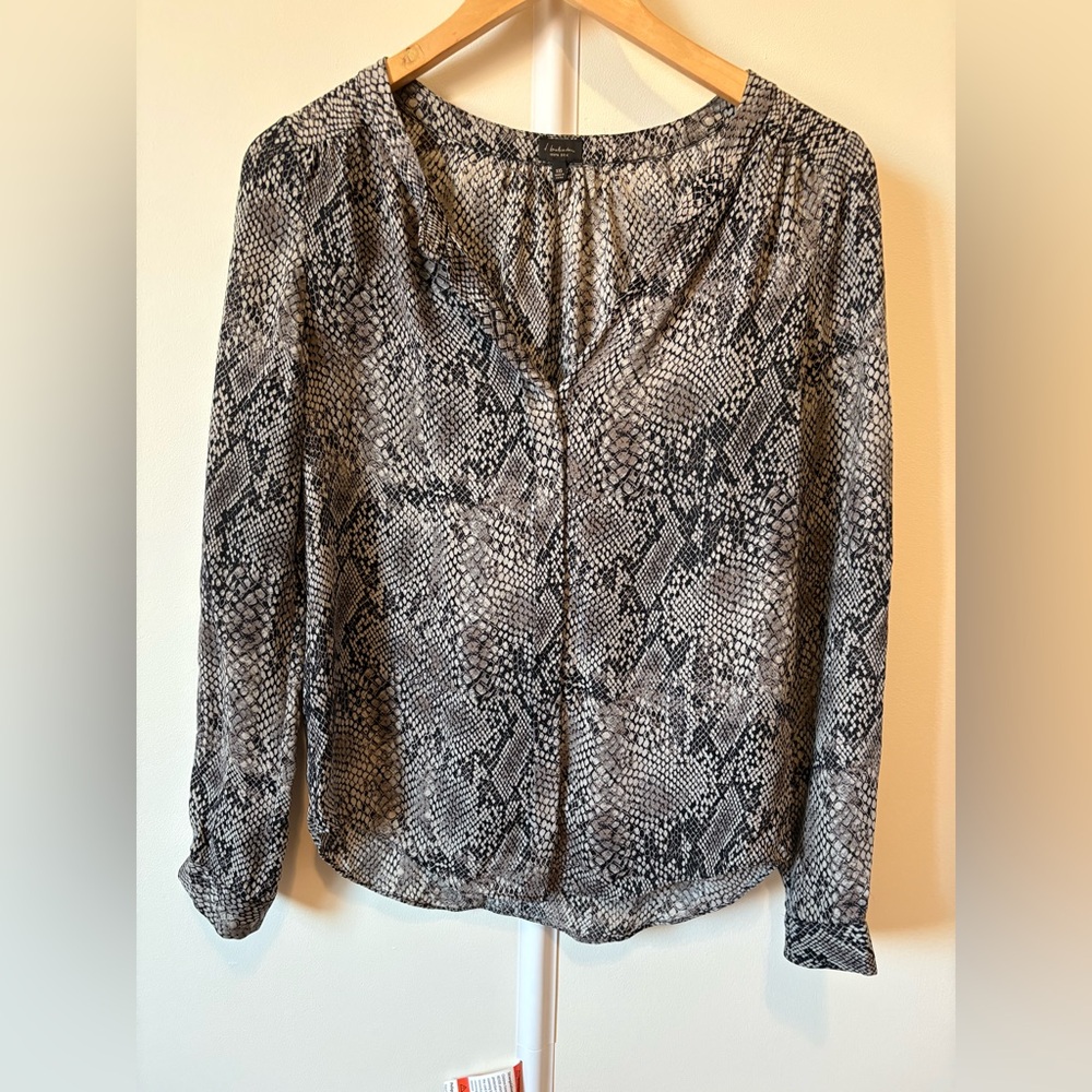 Babaton Snakeskin Silk Long Sleeve Blouse (snakeskin print)  *Vintage*